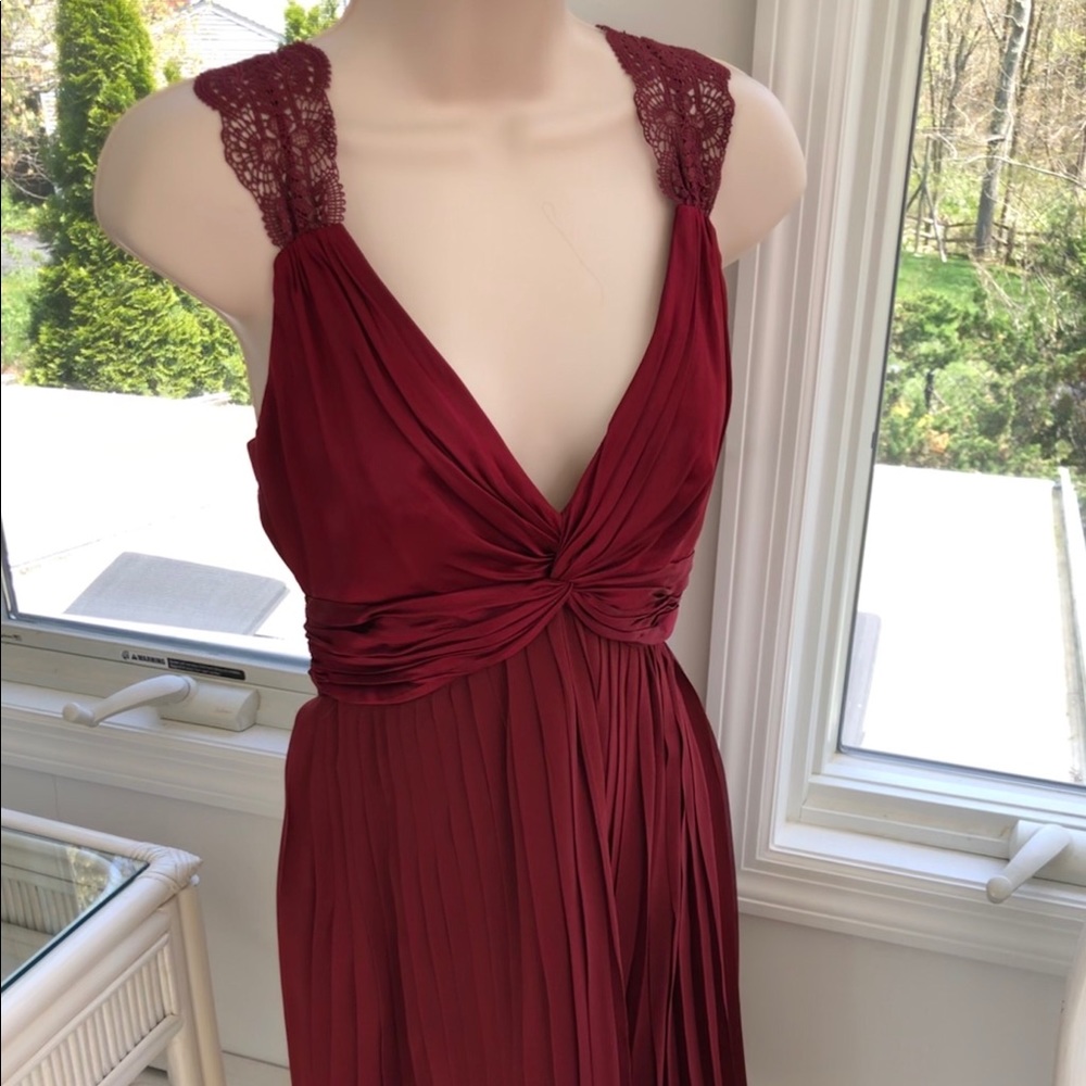 BCBGMAXAZRIA WINE COLORED COCKTAIL DRESS